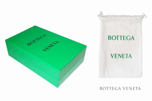 BOTTEGA VENETA ボッテガ ヴェネタ キーケース カラビナ付 イントレ